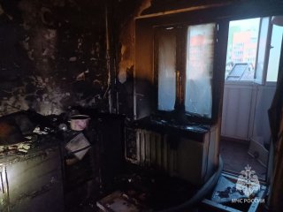 В Уфе из-за неосторожной готовки загорелась кухня в многоквартирном доме