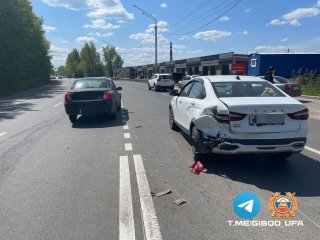 В Уфе при столкновении двух автомобилей пострадала 42-летняя женщина