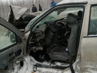 В Башкирии в аварии погибли водитель и его дочь