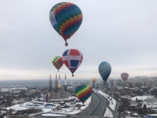 В Уфе одновременно поднялись в воздух 14 аэростатов 