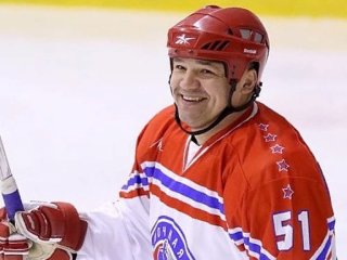 Хоккеисты «Спартака» и «Динамо» обратились в Генпрокуратуру из-за присвоения членских взносов главой профсоюза