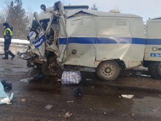 В Сургуте в страшной аварии погиб полицейский из Башкирии