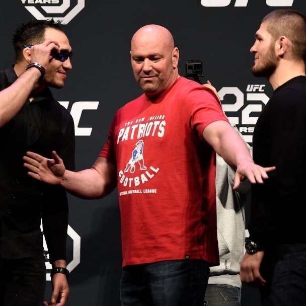 Где пройдет бой Хабиба и Фергюсона, почему UFC не отменит поединок и боятся ли бойцы коронавируса
Где пройдет бой Хабиба и Фергюсона, почему UFC не отменит поединок и боятся ли бойцы коронавируса