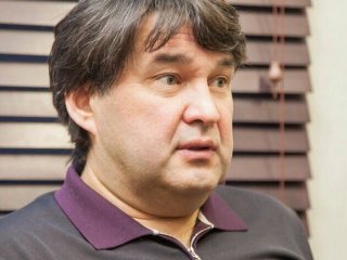 Шамиль Газизов: «С игроками насчет понижения зарплаты не разговаривали и пока не собираемся»