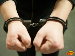 В Уфе 18-летний парень ограбил цветочный магазин