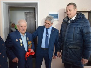 В Уфимском районе ветерану войны подарили новую квартиру