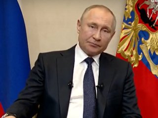 Владимир Путин объявил в России недельный выходной 