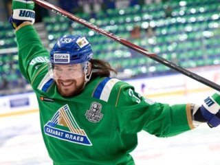 Агент Пашнина подтвердил интерес «Металлурга» к защитнику
