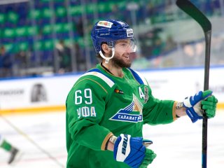 Александр Бурмистров подписал контракт с «Ак Барсом»