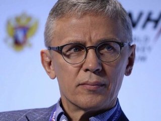 Источник: Ларионов возглавит молодежную сборную России по хоккею
