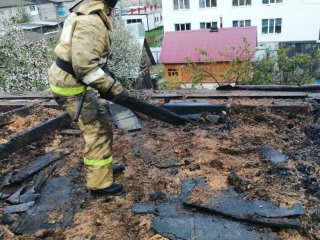 В Башкирии спасатели обнаружили тело на пепелище пожара