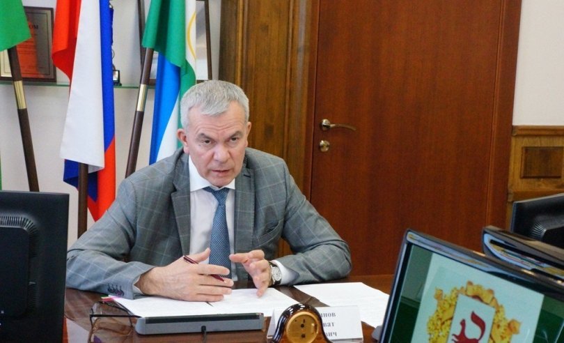 Озвучена причина увольнения вице-мэра Уфы Салавата Хусаинова Озвучена причина увольнения вице-мэра Уфы Салавата Хусаинова