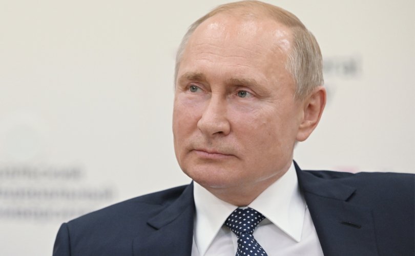 Путин предложил направить процент с дохода богатых россиян на лечение детей Путин предложил направить процент с дохода богатых россиян на лечение детей