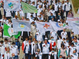 В Уфе прошел первый парад медицинских работников