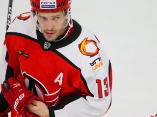41-летний Павел Дацюк продлил контракт с «Автомобилистом»