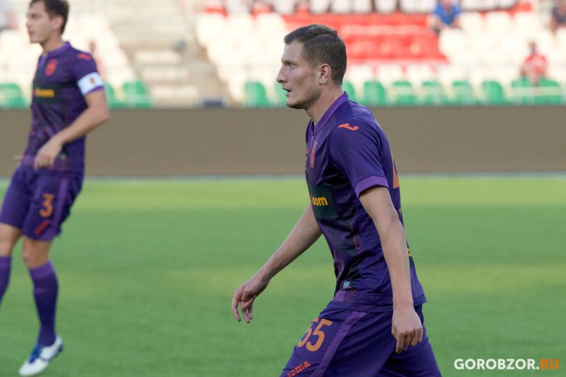 «Уфа» сыграла вничью с «Арсеналом» в последнем матче сезона «Уфа» сыграла вничью с «Арсеналом» в последнем матче сезона