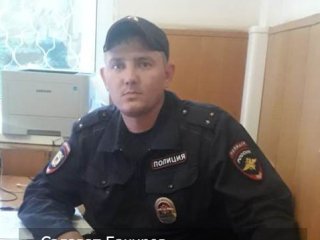 В Башкирии полицейские спасли тонущую на озере женщину