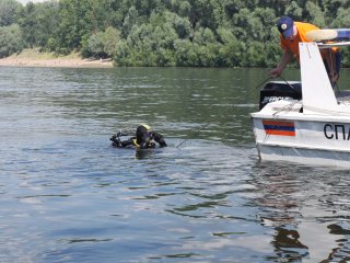 В Уфе в водоемах обнаружили два трупа, еще одно тело ищут 