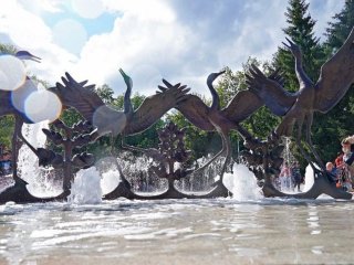 Власти Уфы призвали не мыться и не испражняться в фонтане «Танцующие журавли»