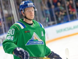 Никита Сошников – об игре в звене с Воробьевым и Кугрышевым, победе над «Нефтехимиком» и проблемах второго периода