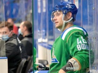 Евгений Бирюков забросил первую шайбу в сезоне (ВИДЕО)