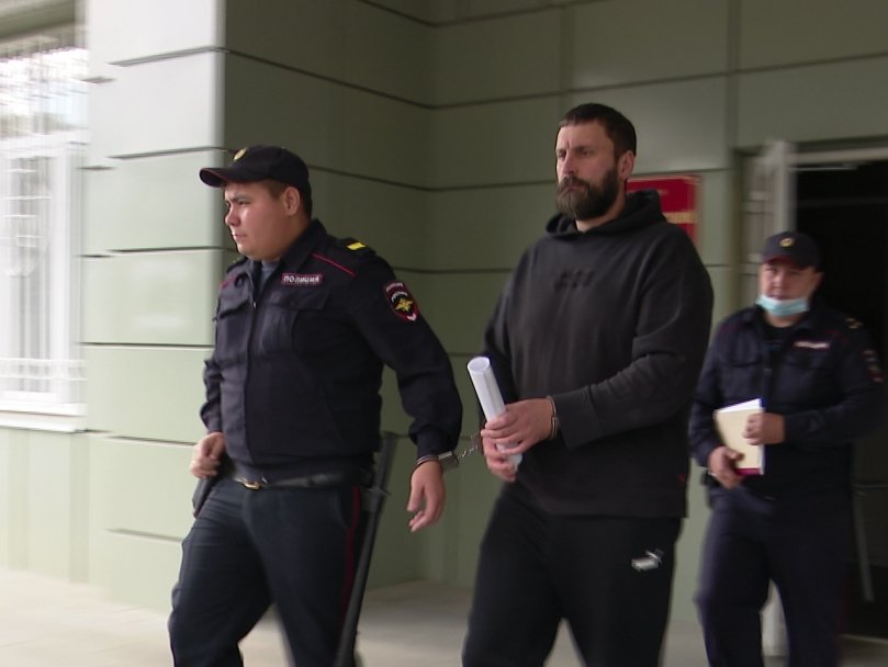 В Уфе задержали мужчину, распылившего газ в квартире с маленькими детьми В Уфе задержали мужчину, распылившего газ в квартире с маленькими детьми