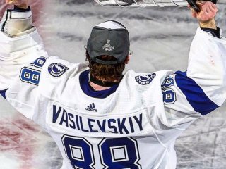 Василевский выиграл Кубок Стэнли. Что о нем говорят в мире хоккея прямо сейчас