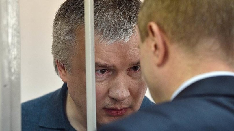 Экс-сенатор от Башкирии Игорь Изместьев останется за решеткой
Экс-сенатор от Башкирии Игорь Изместьев останется за решеткой