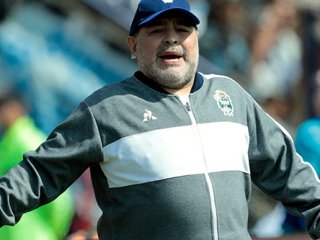 Диего Марадона перенес операцию на головном мозге
