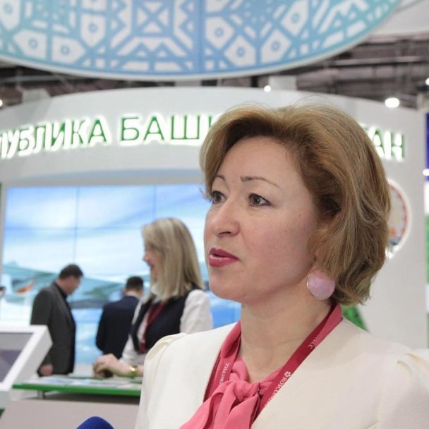 Вице-премьер правительства Башкирии Ленара Иванова заразилась коронавирусом Вице-премьер правительства Башкирии Ленара Иванова заразилась коронавирусом
