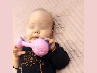 Младенца из Уфы спасут от смертельно опасной болезни