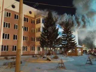 150 человек эвакуировали при пожаре на станции переливания крови в Уфе