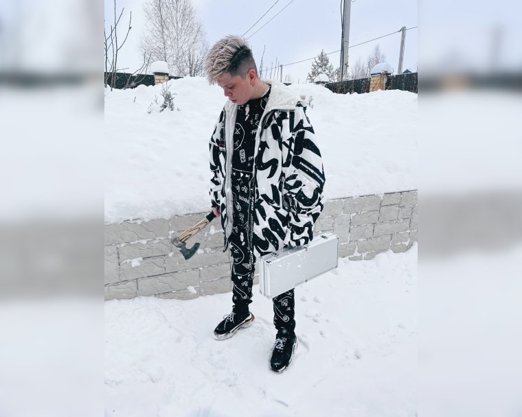 Элвин Грей снова привлек внимание поклонников своей фотографией Элвин Грей снова привлек внимание поклонников своей фотографией