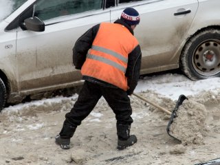 Уфимцы заявили, что их двор не чистят от снега целый месяц