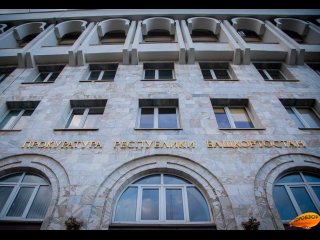 В Башкирии мужчина избил семиклассника за плохое поведение в школе