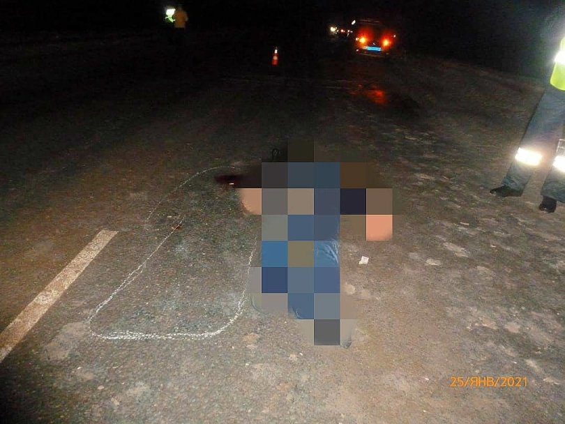 Житель Челябинской области сбил насмерть на трассе в Башкирии 40-летнего мужчину Житель Челябинской области сбил насмерть на трассе в Башкирии 40-летнего мужчину