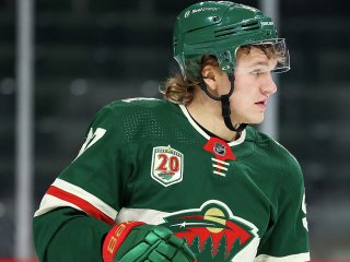 Курьез дня. Одноклубник Капризова применил против него силовой прием (ВИДЕО)
