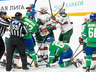 «Салават Юлаев» обыграл «Ак Барс», забив на последней секунде 