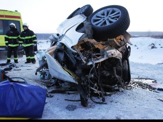 Спасатели Уфы сообщили подробности аварии с «Лексусом» с двумя погибшими