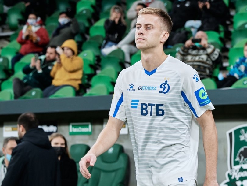 Даниил Фомин рассказал, как в «Уфе» спорили на победу в матчах «Салавата» Даниил Фомин рассказал, как в «Уфе» спорили на победу в матчах «Салавата»
