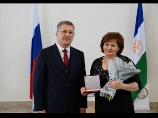 Глава Башкирии присвоил звание адвокату изнасилованной дознавательницы