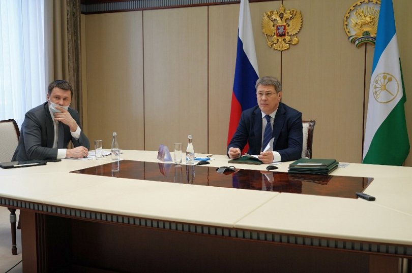 Глава Башкирии сообщил Голиковой о планах увеличить вакцинацию пожилых людей от COVID-19 Глава Башкирии сообщил Голиковой о планах увеличить вакцинацию пожилых людей от COVID-19