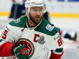 Лукоянов о борьбе с Паниным: «И друзья дерутся на льду. Нам шампанское с ним что ли пить?»