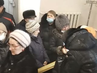 В Уфе люди вновь пришли в Дом правительства из-за высоких счетов за отопление