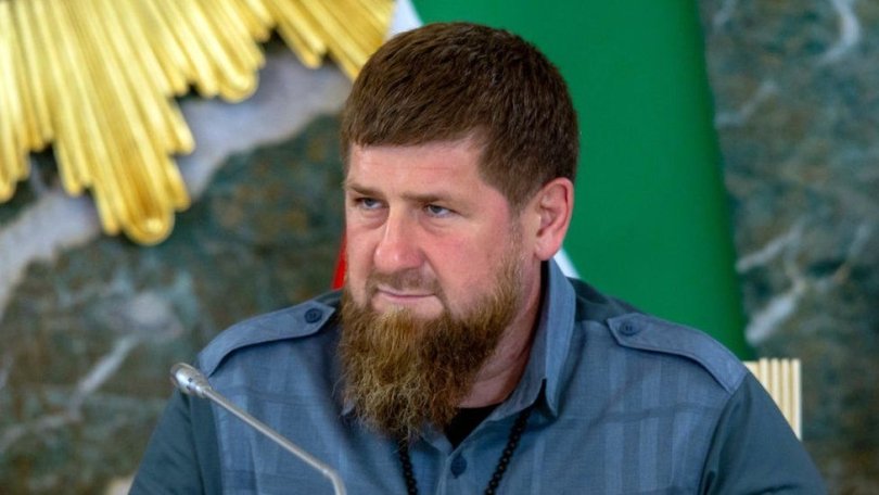 Рамзан Кадыров отреагировал на спорную победу сына на турнире по боксу
Рамзан Кадыров отреагировал на спорную победу сына на турнире по боксу