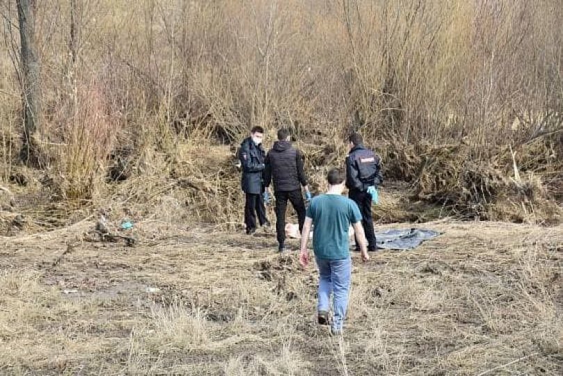 В деревне в Башкирии в реке нашли тело женщины В деревне в Башкирии в реке нашли тело женщины