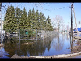 В уфимской Максимовке затопило образовательный центр