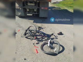 В Уфе под колесами грузовика погиб 13-летний велосипедист (ВИДЕО)
