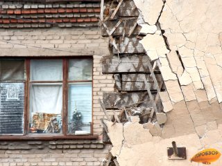 Жители Уфы два года не могли добиться расселения из разрушенного на 76% дома
