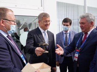 Радий Хабиров рассказал об участии предприятий Башкирии на авиасалоне МАКС-2021